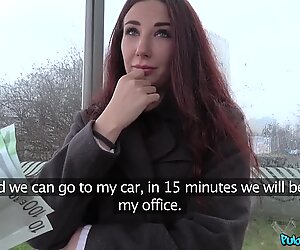 Violetta spreads her legs for the best cum ever with a stranger