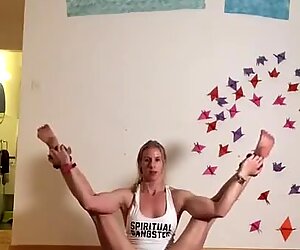Mature yoga, cameltoe sport, culos cameltoe y dildo