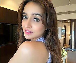 Shraddha kapoor fantastica storia del sesso